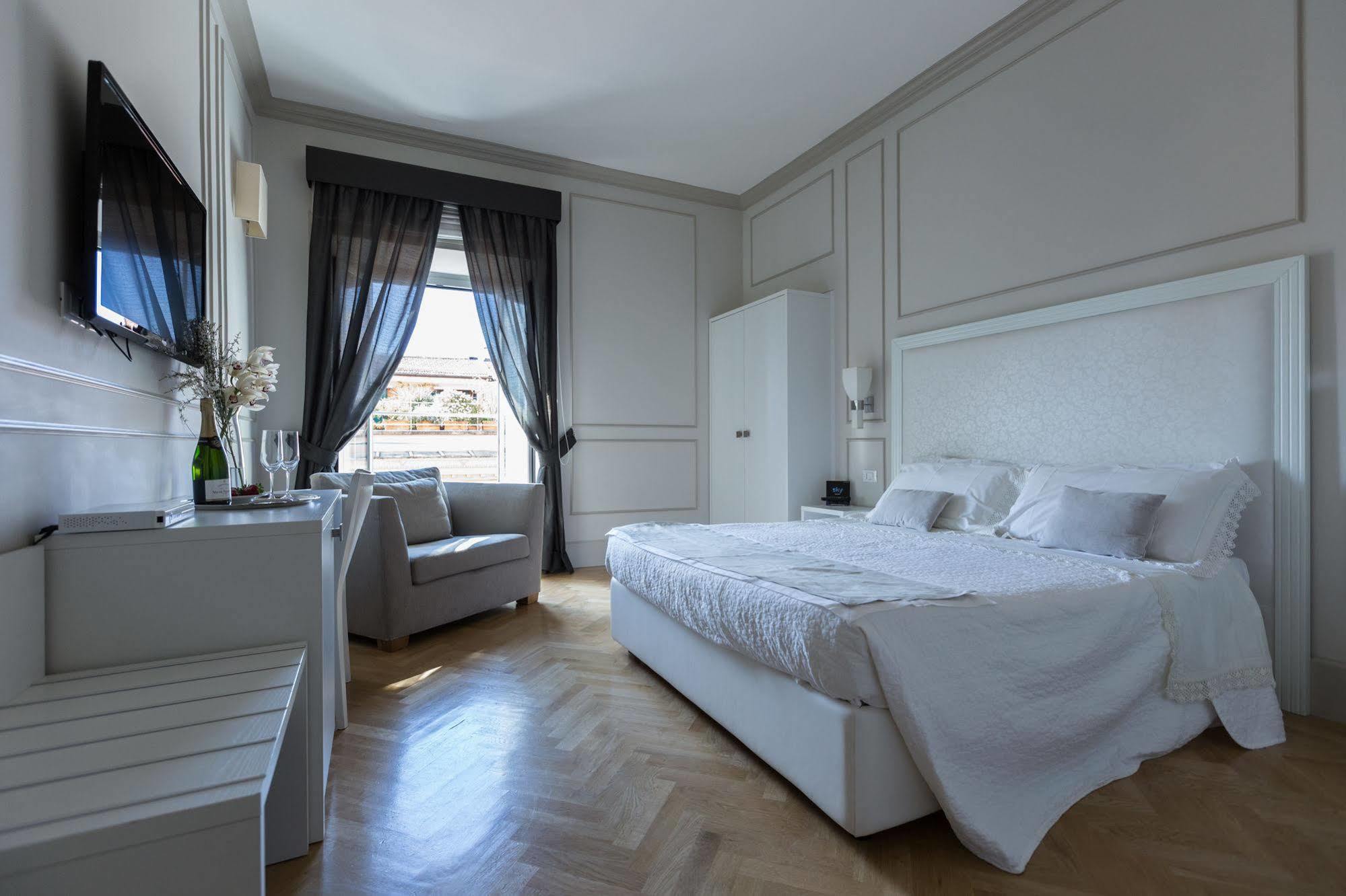 Residenza Scipioni Luxury B&B Рим Екстер'єр фото
